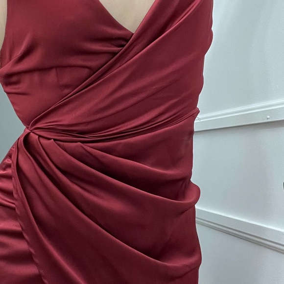 Red midi dress with a slit - Picture 2 of 3